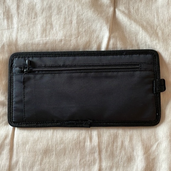 Cocoon Grid-It Organizer for Travel - Picture 4 of 6